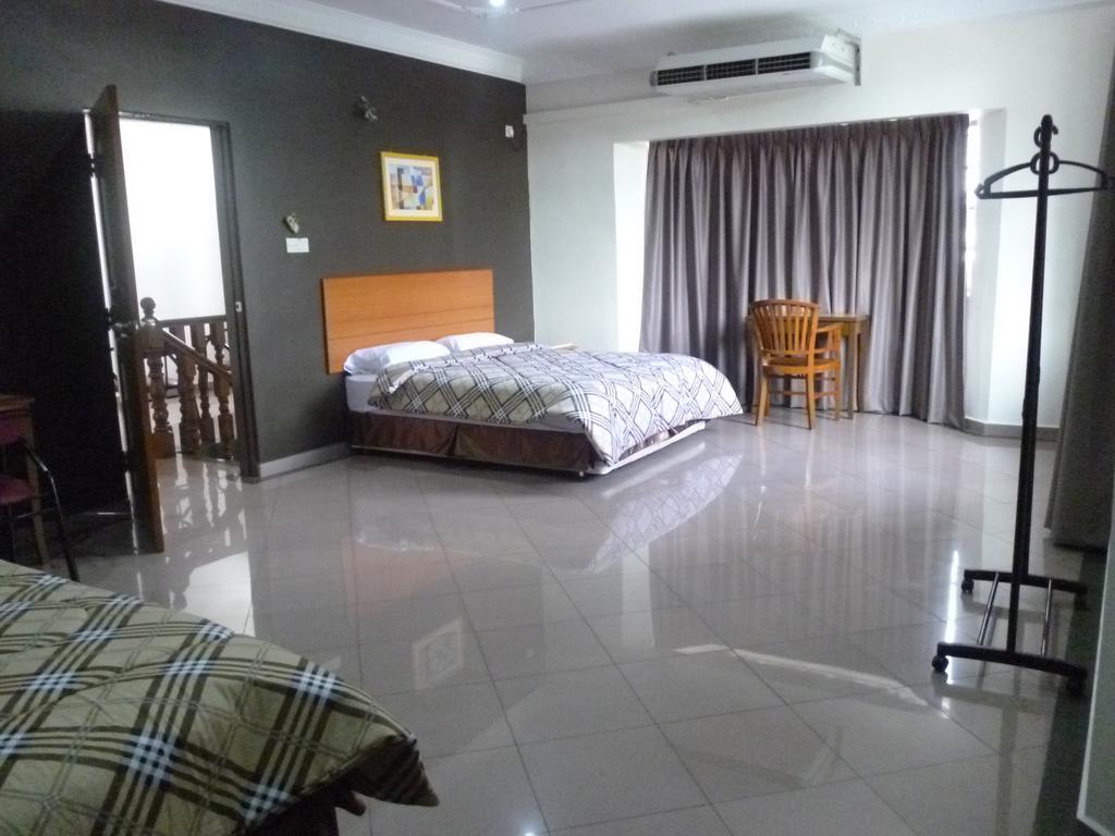 G Six Hotel Sitiawan Exterior photo